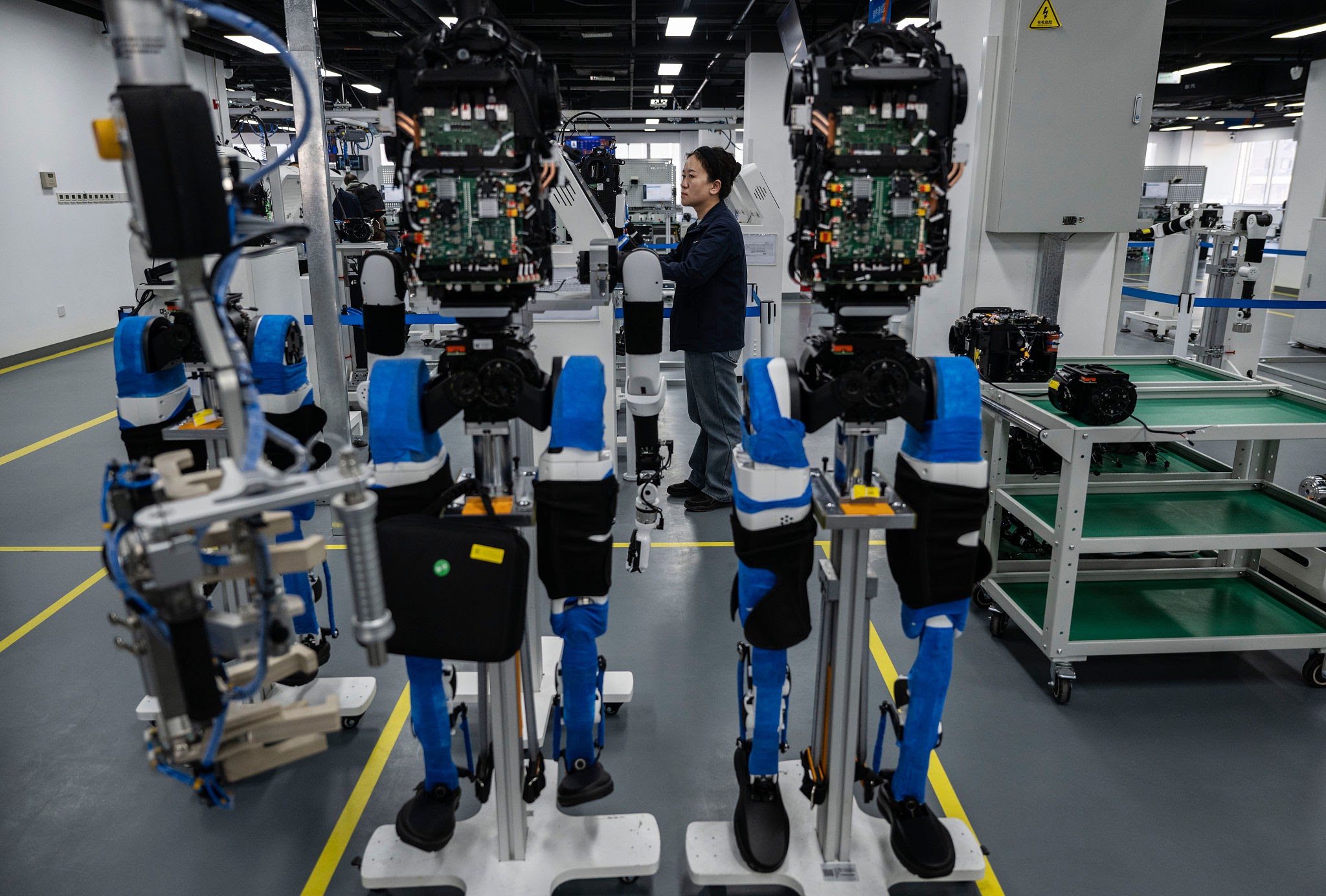 Robots Re-Engineering